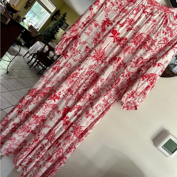 Women’s dress - Picture 8 of 9